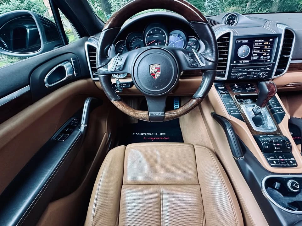 2011 Porsche 958 Cayenne Turbo - Image 7 of 17