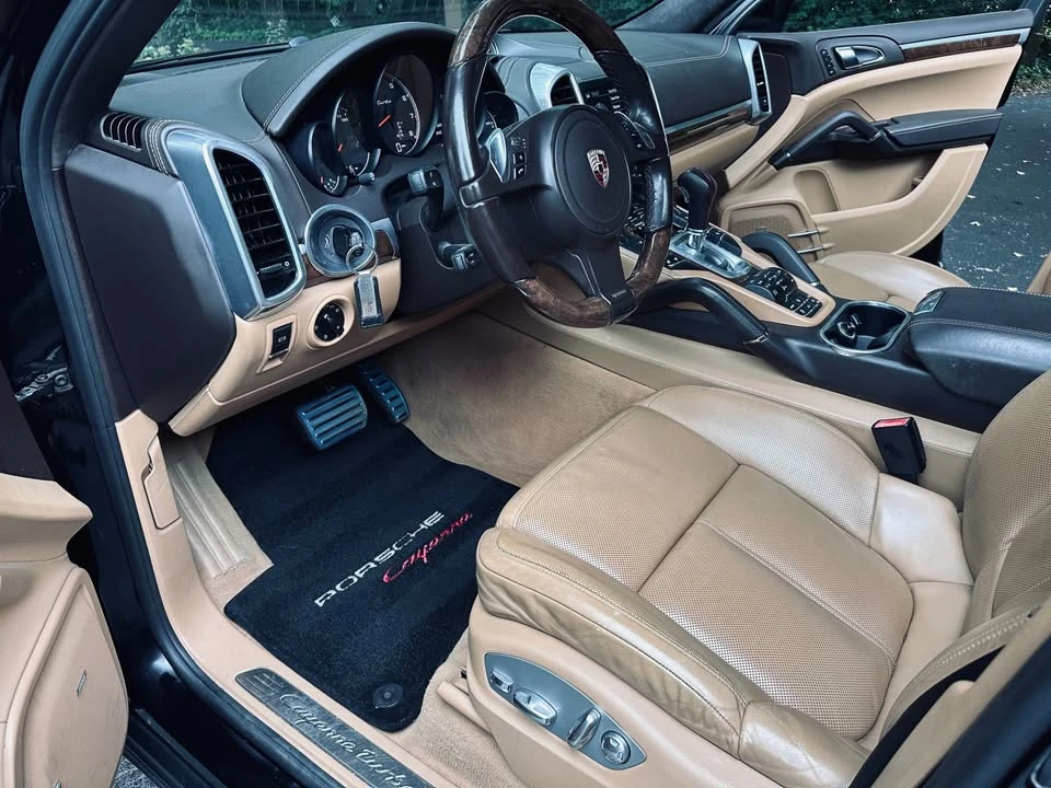 2011 Porsche 958 Cayenne Turbo - Image 12 of 17