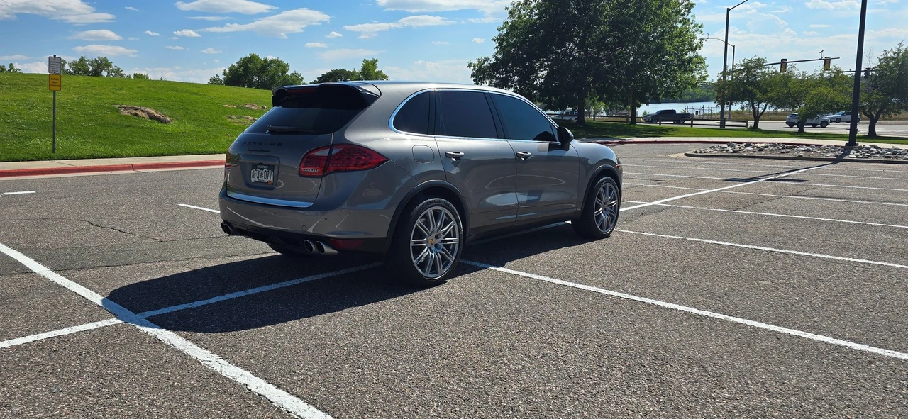 2011 Porsche 958 Cayenne Turbo - Image 5 of 31