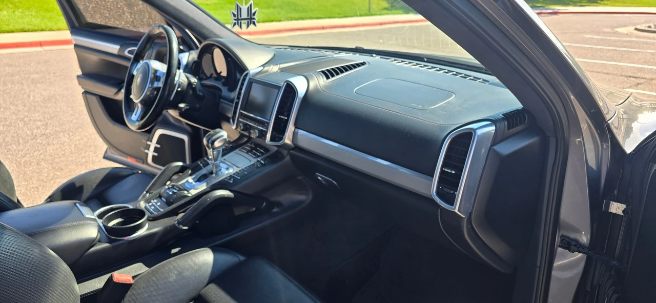 2011 Porsche 958 Cayenne Turbo - Image 17 of 31