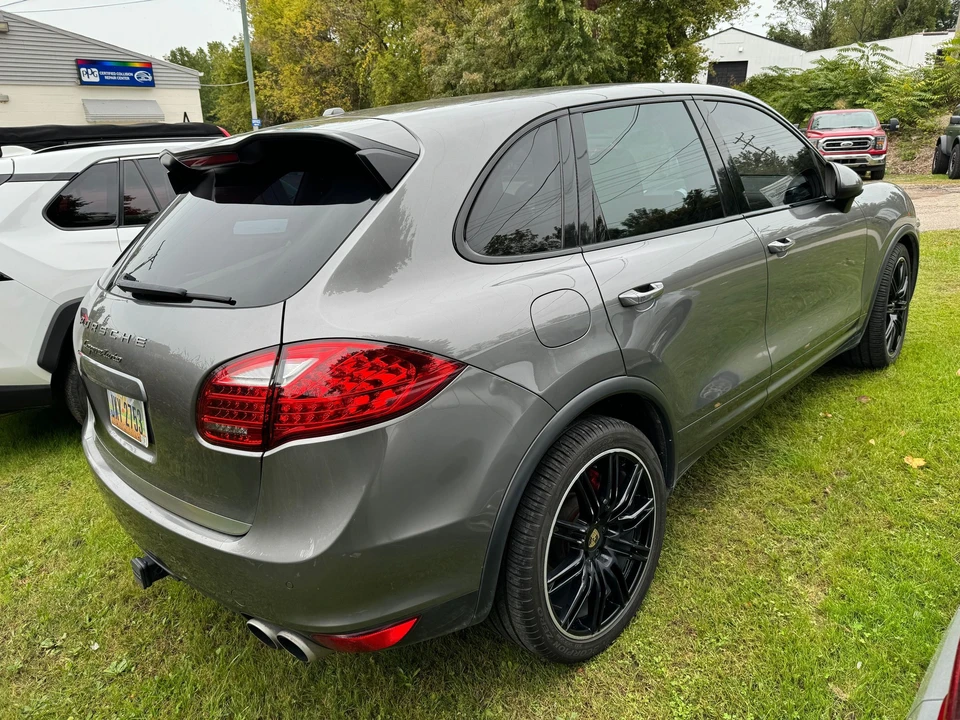 2011 Porsche 958 Cayenne Turbo - Image 17 of 29
