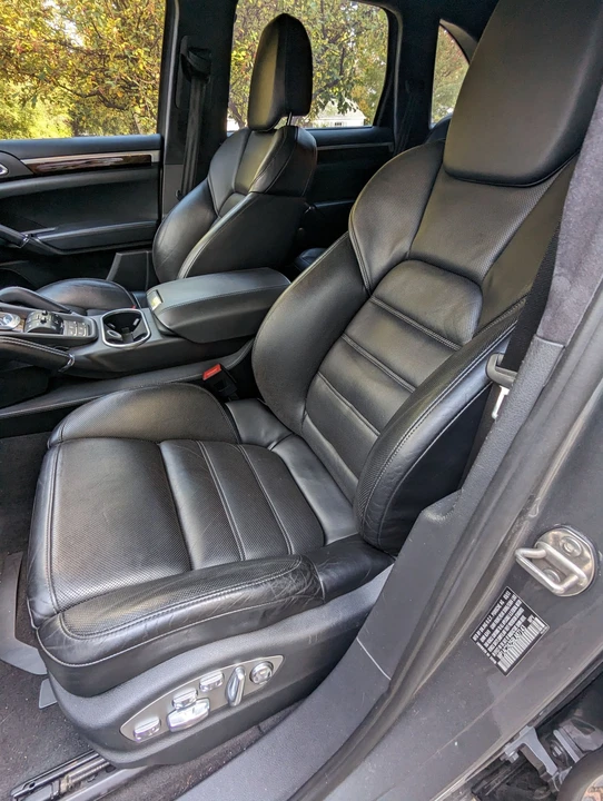 2011 Porsche 958 Cayenne Turbo - Image 24 of 29