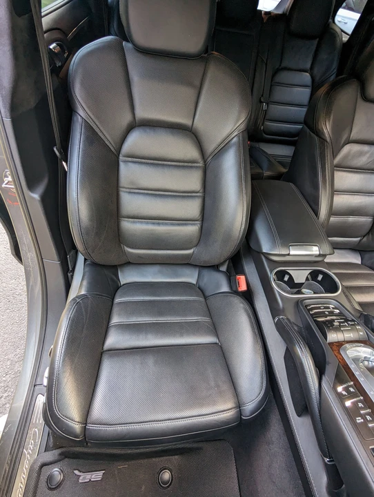 2011 Porsche 958 Cayenne Turbo - Image 26 of 29