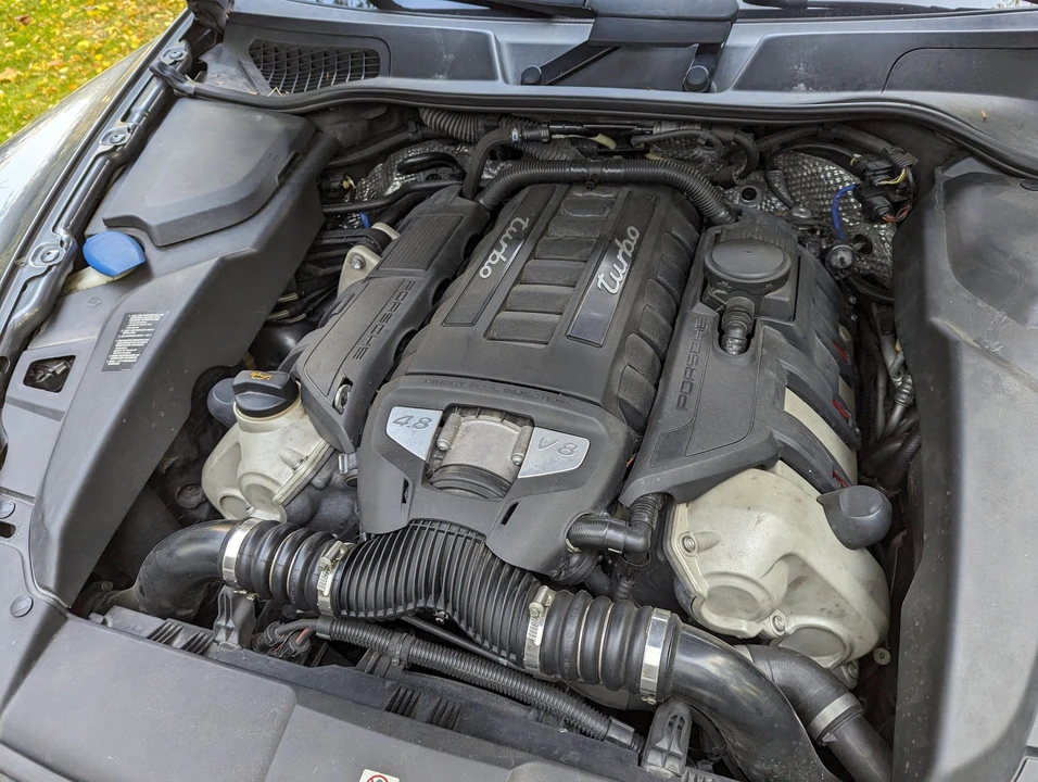 2011 Porsche 958 Cayenne Turbo - Image 25 of 31