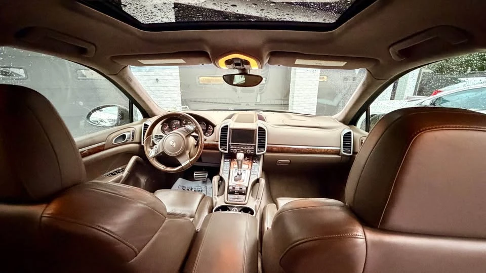 2011 Porsche 958 Cayenne Turbo S - Image 10 of 19