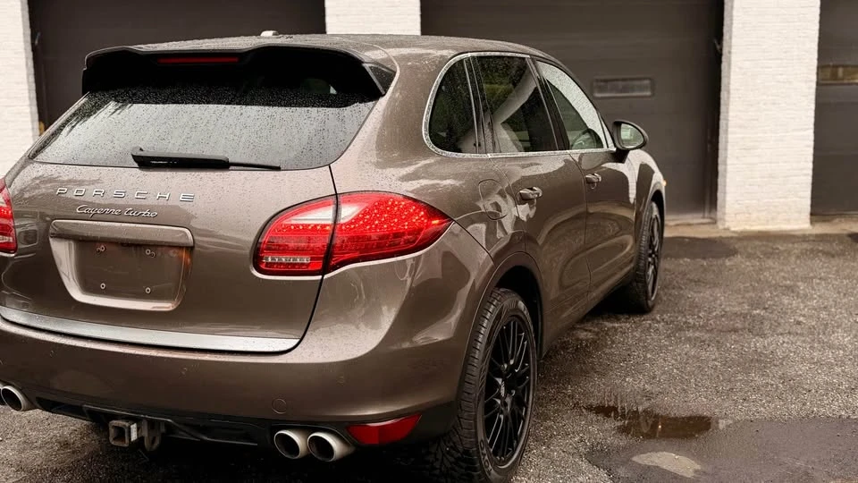 2011 Porsche 958 Cayenne Turbo S - Image 4 of 19