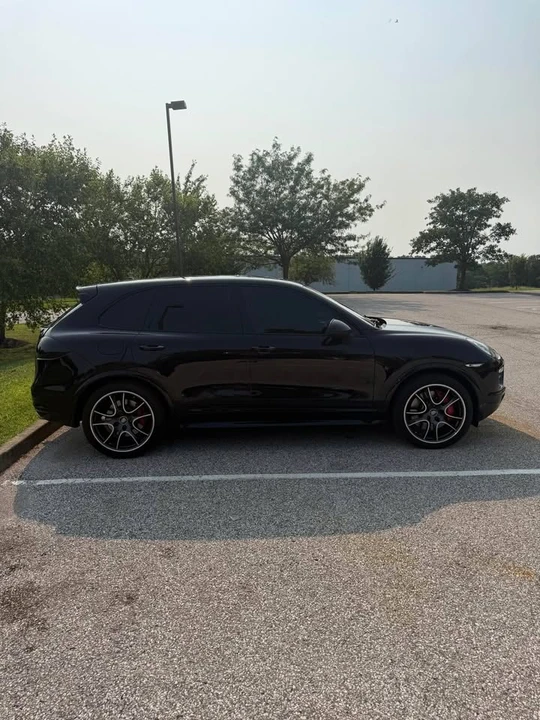 2011 Porsche 958 Cayenne Turbo - Image 4 of 12