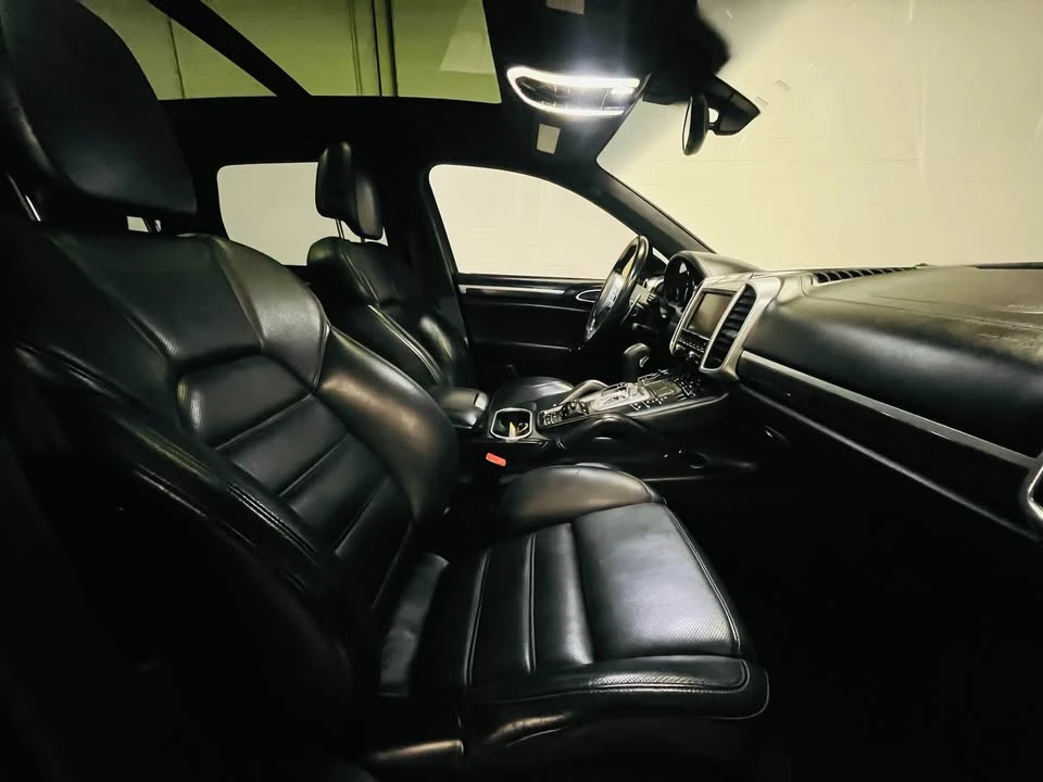 2011 Porsche 958 Cayenne Turbo - Image 12 of 16