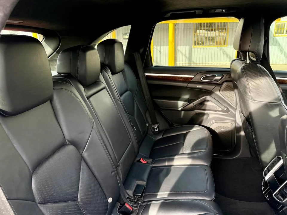 2011 Porsche 958 Cayenne Turbo - Image 11 of 20