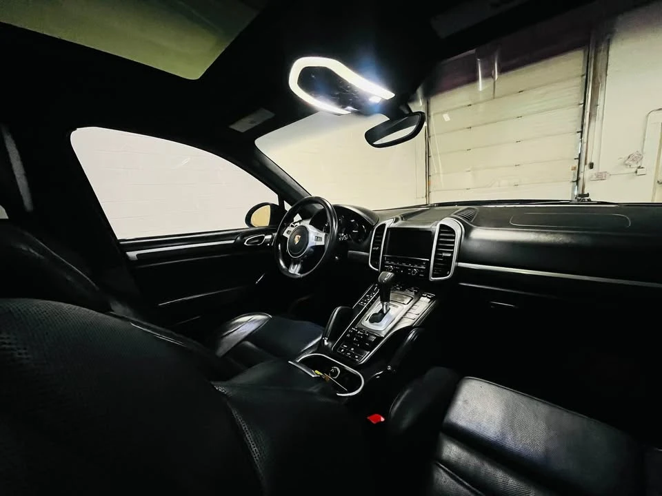 2011 Porsche 958 Cayenne Turbo - Image 11 of 16
