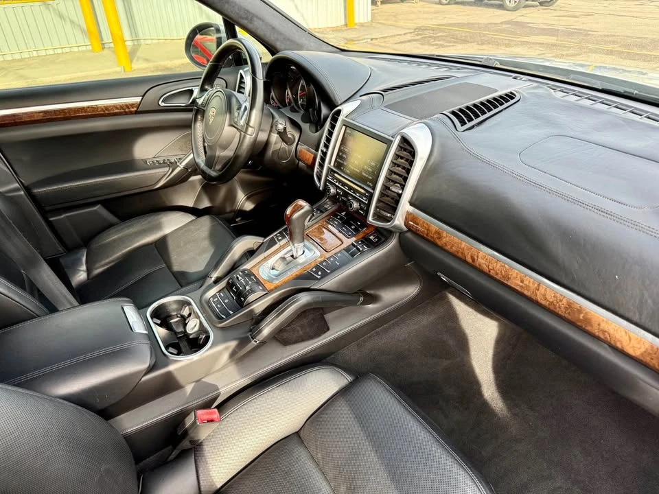 2011 Porsche 958 Cayenne Turbo - Image 8 of 20