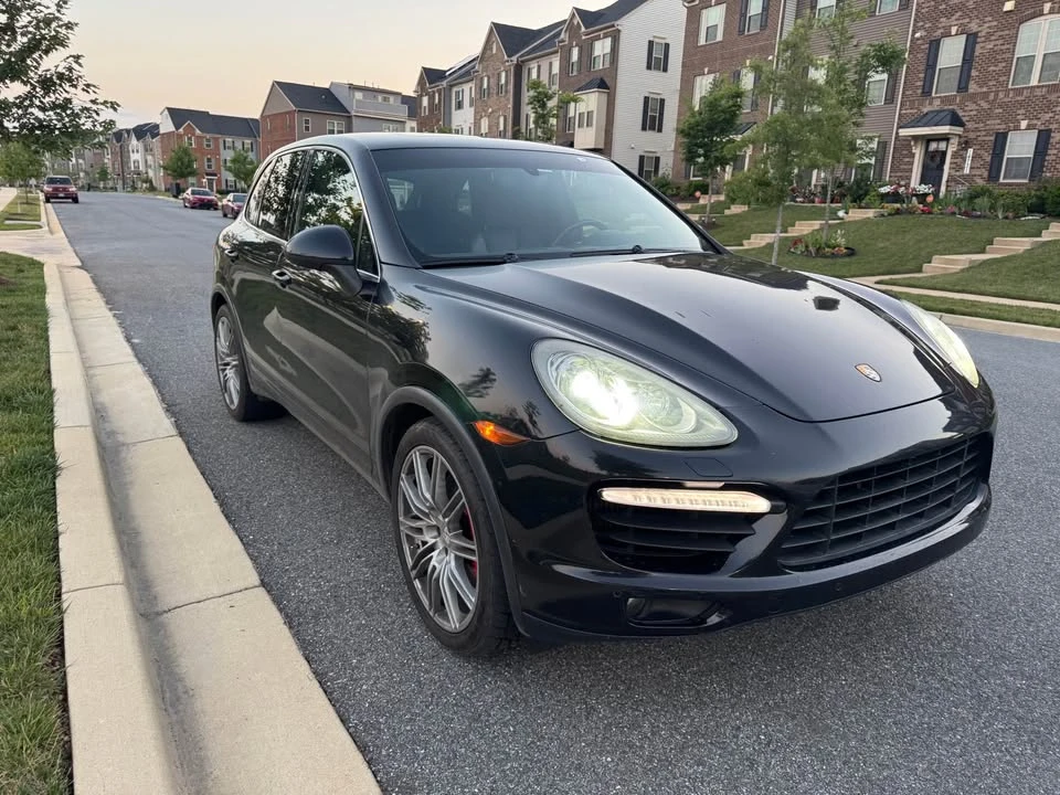 2011 Porsche 958 Cayenne Turbo - Image 5 of 13