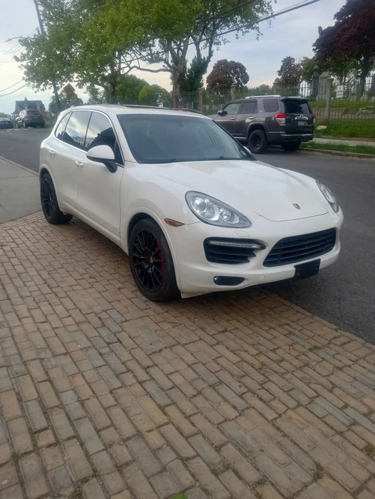2011 Porsche 958 Cayenne Turbo - Image 3 of 20