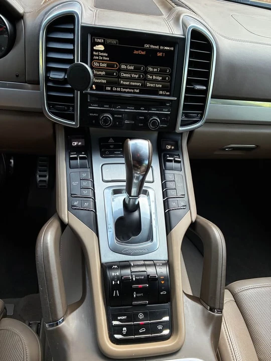 2011 Porsche 958 Cayenne Turbo - Image 10 of 18