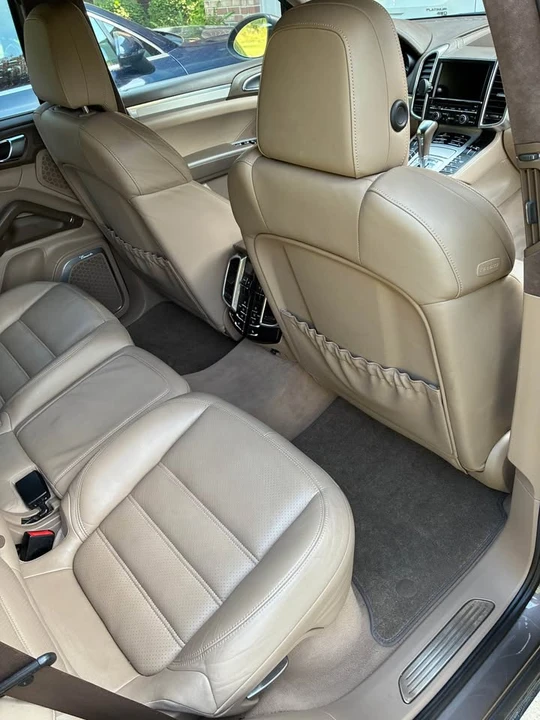 2011 Porsche 958 Cayenne Turbo - Image 16 of 18