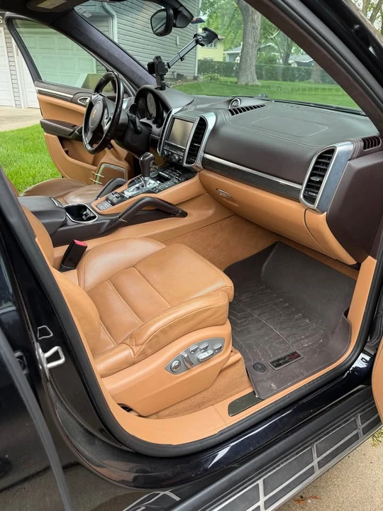 2011 Porsche 958 Cayenne Turbo - Image 12 of 14