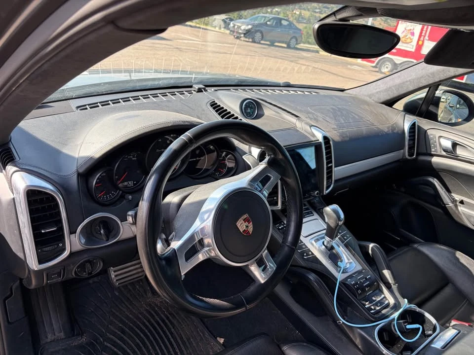 2011 Porsche 958 Cayenne Turbo - Image 6 of 8
