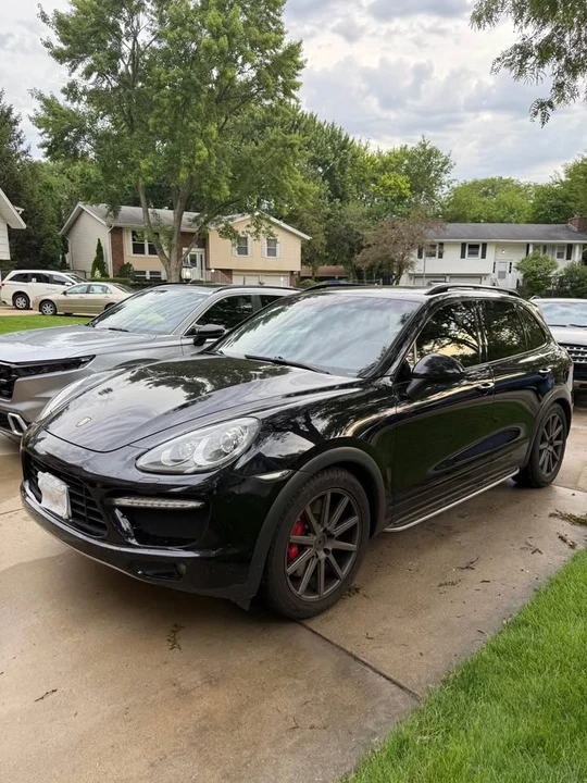 2011 Porsche 958 Cayenne Turbo - Image 2 of 14