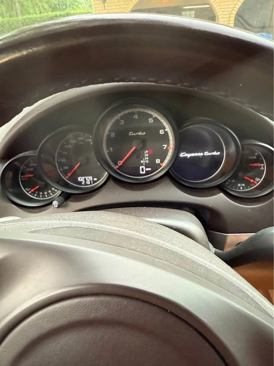 2011 Porsche 958 Cayenne Turbo - Image 11 of 14