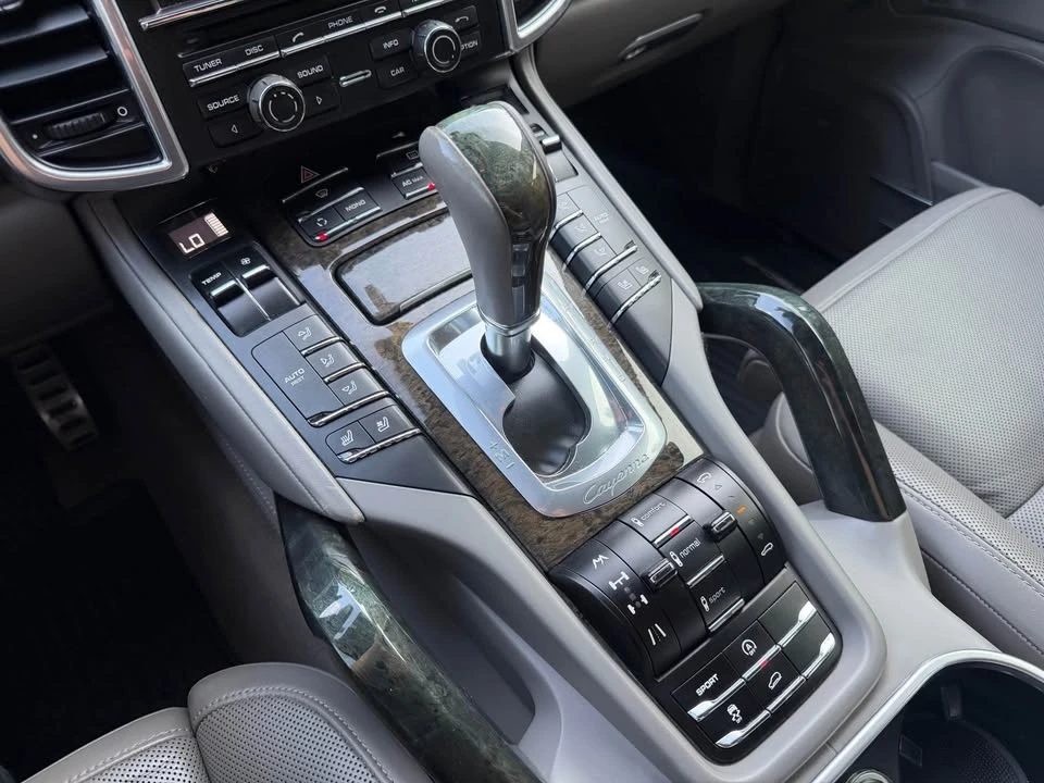 2011 Porsche 958 Cayenne Turbo - Image 14 of 20