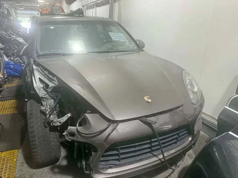 2011 Porsche Cayenne Turbo Sport Utility 4D