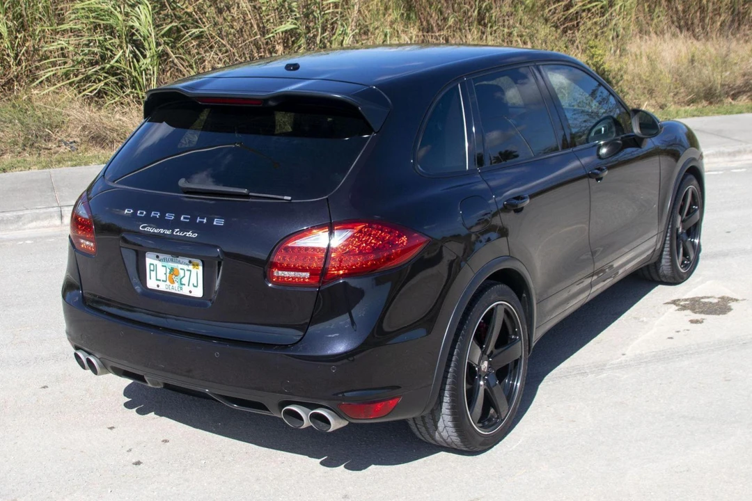 2011 Porsche 958 Cayenne Turbo - Image 4 of 14