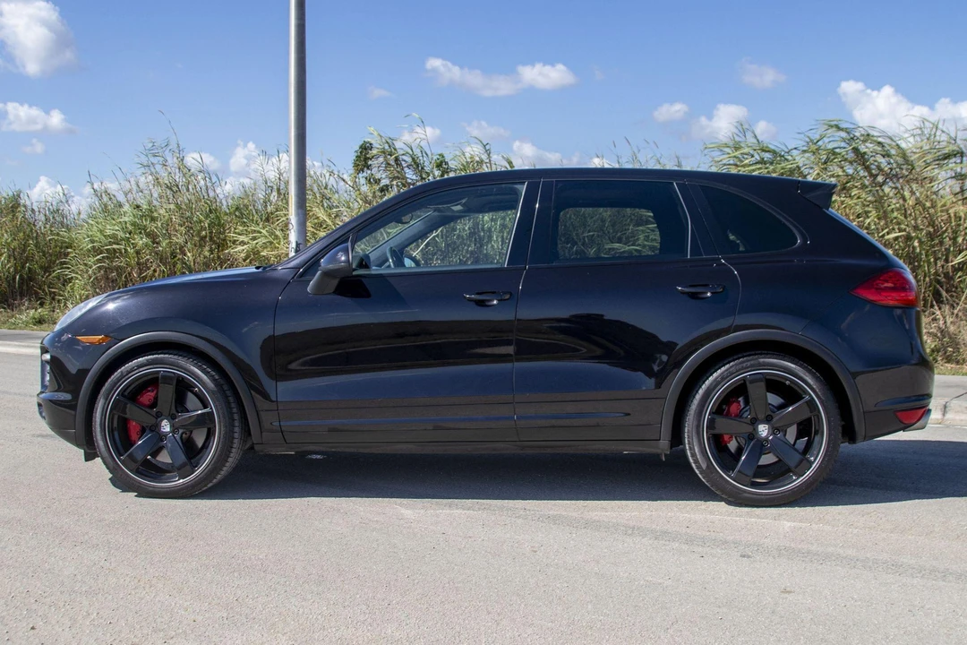 2011 Porsche 958 Cayenne Turbo - Image 3 of 14