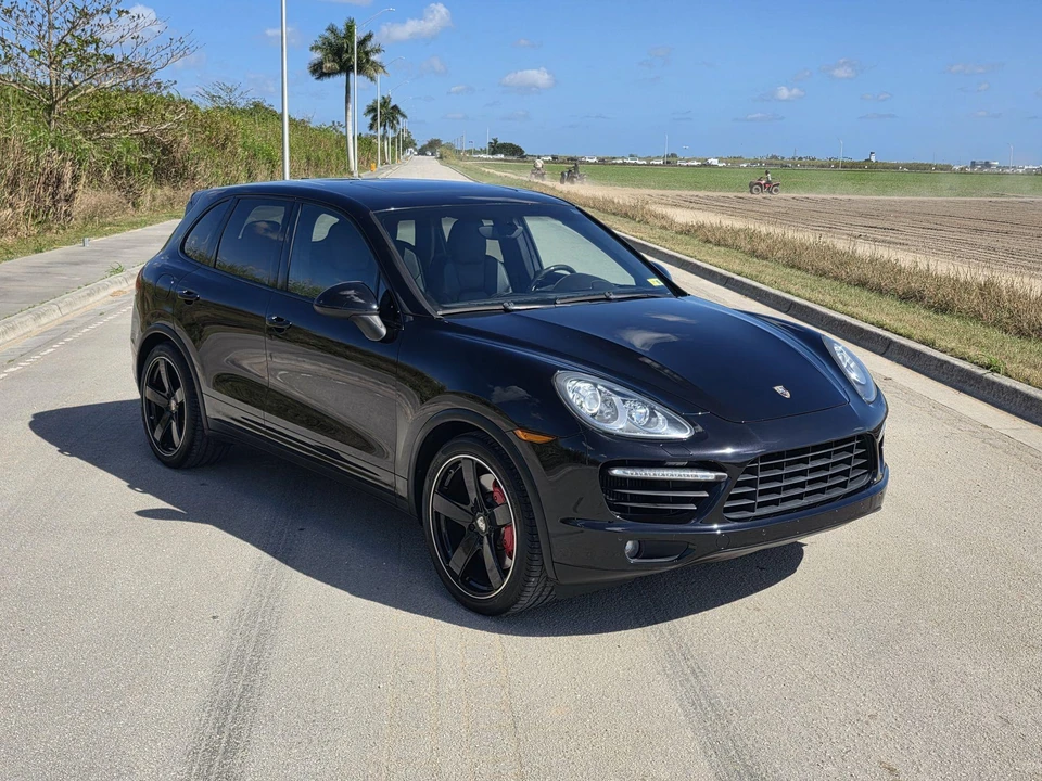 2011 Porsche 958 Cayenne Turbo - Image 13 of 14