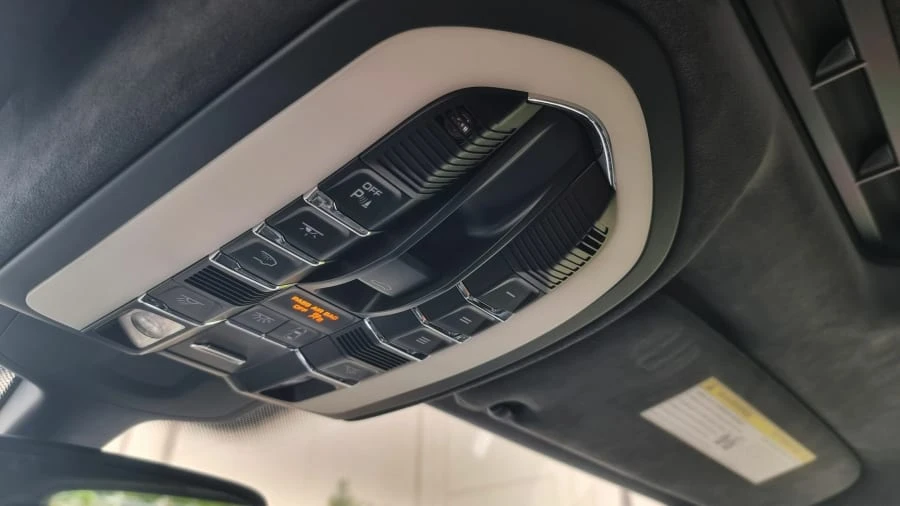 2011 Porsche 958 Cayenne Turbo - Image 18 of 26