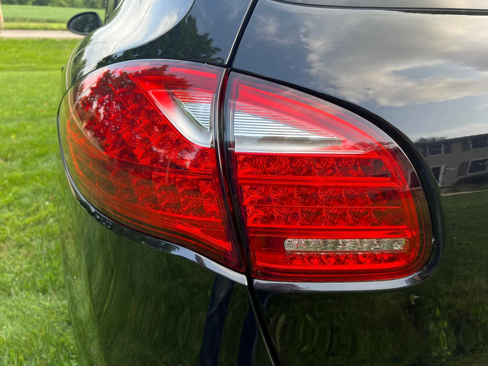 2011 Porsche 958 Cayenne Turbo - Image 13 of 31