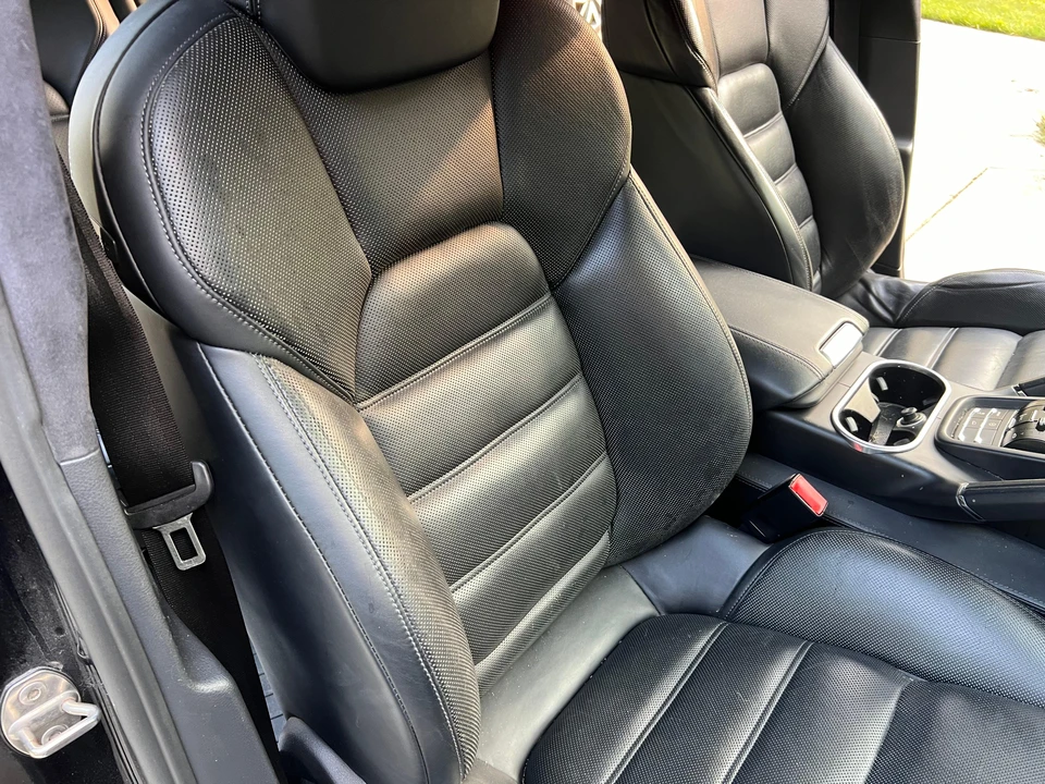 2011 Porsche 958 Cayenne Turbo - Image 28 of 31