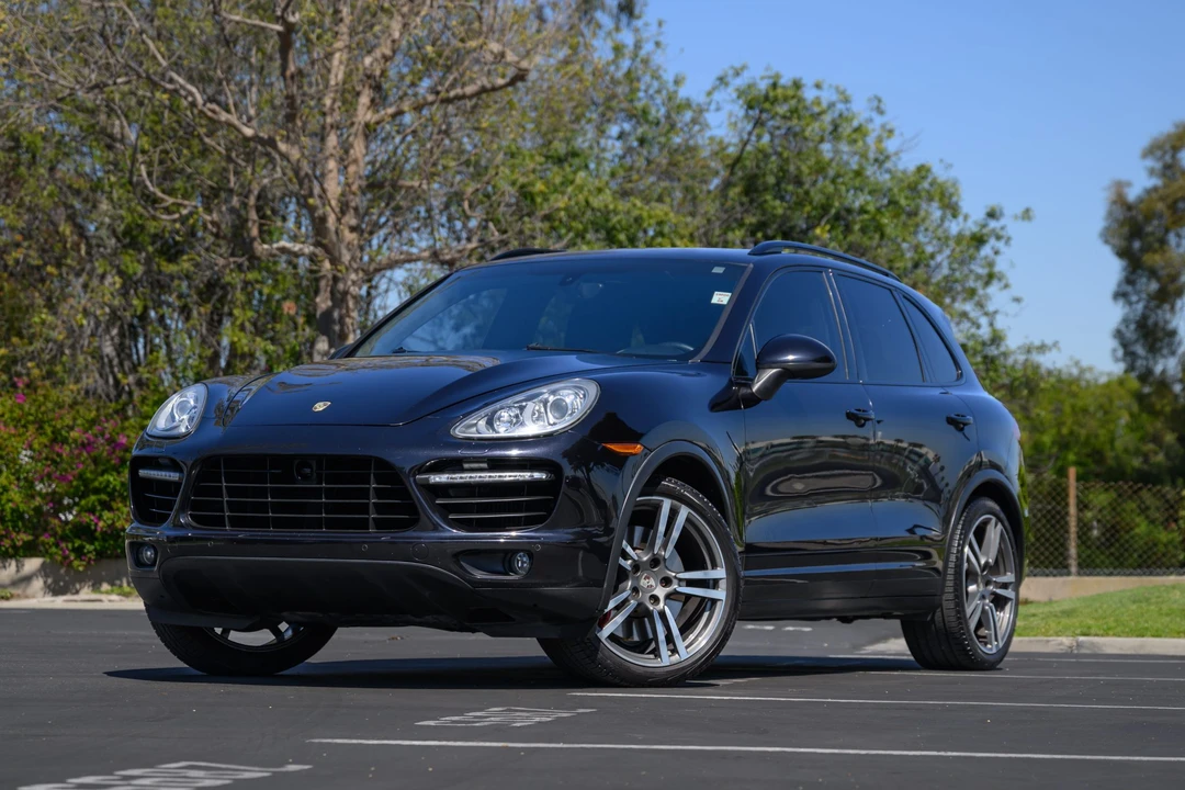 2011 Porsche 958 Cayenne Turbo - Image 2 of 31
