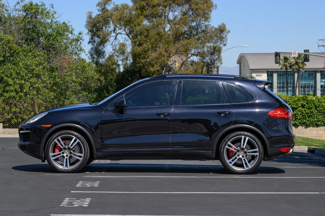 2011 Porsche 958 Cayenne Turbo - Image 5 of 31