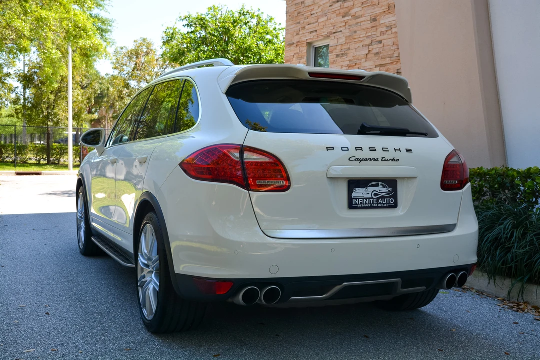 2011 Porsche 958 Cayenne Turbo - Image 7 of 31