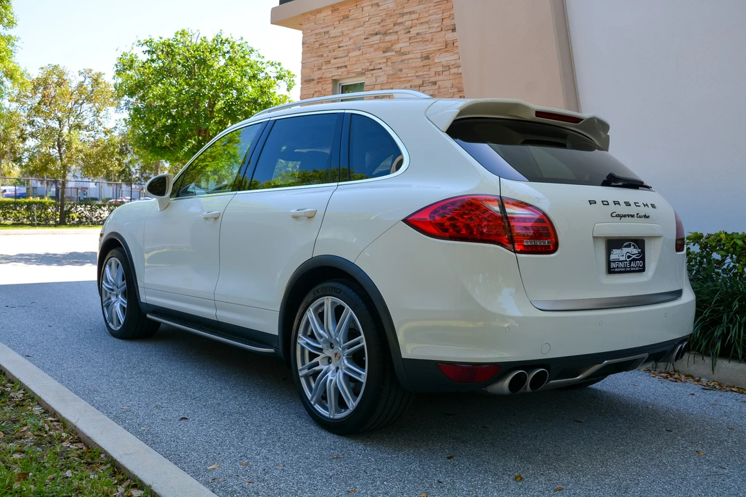 2011 Porsche 958 Cayenne Turbo - Image 6 of 31