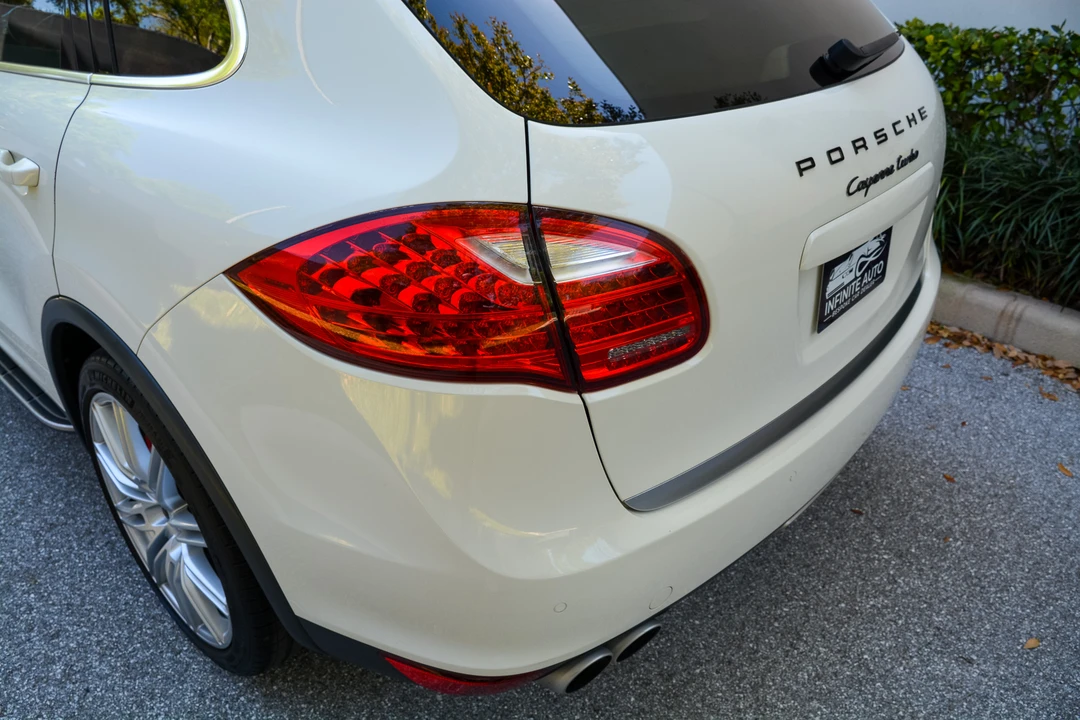 2011 Porsche 958 Cayenne Turbo - Image 19 of 31
