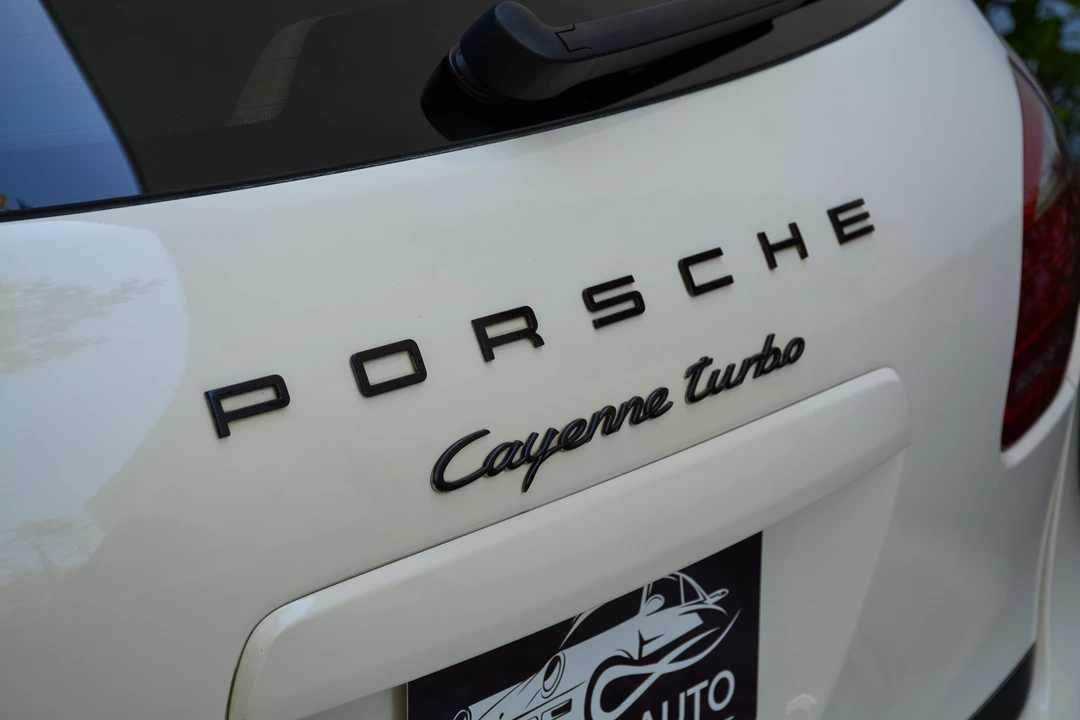 2011 Porsche 958 Cayenne Turbo - Image 25 of 31