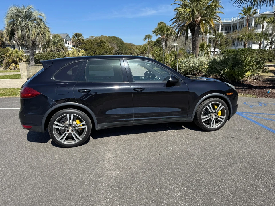 2011 Porsche 958 Cayenne Turbo - Image 14 of 31