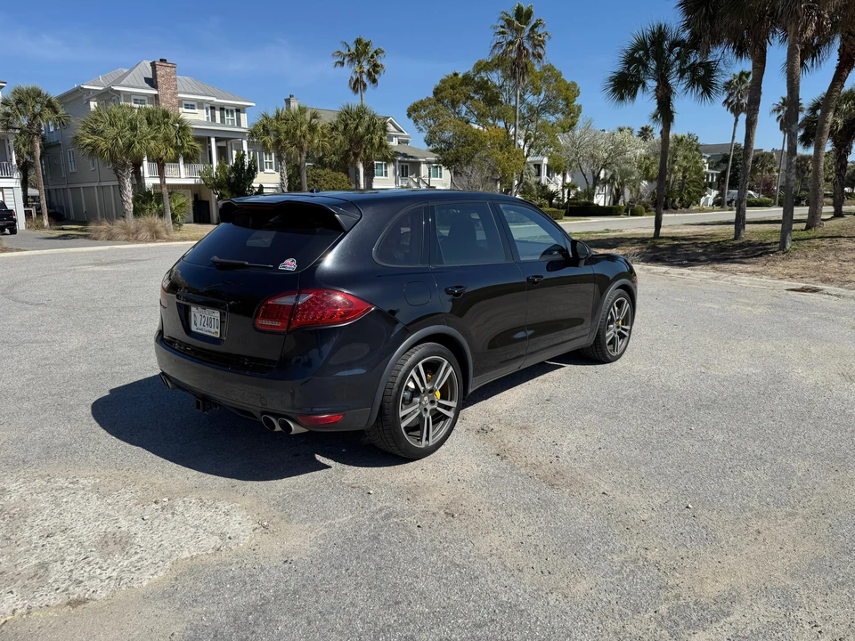 2011 Porsche 958 Cayenne Turbo - Image 13 of 31