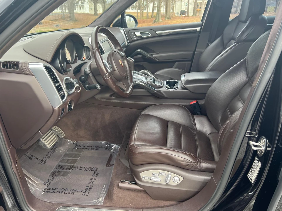2011 Porsche 958 Cayenne Turbo - Image 29 of 30