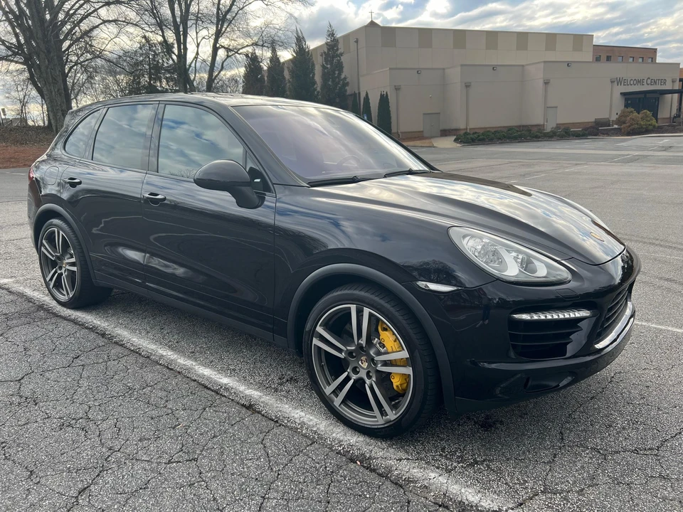 2011 Porsche 958 Cayenne Turbo - Image 16 of 30