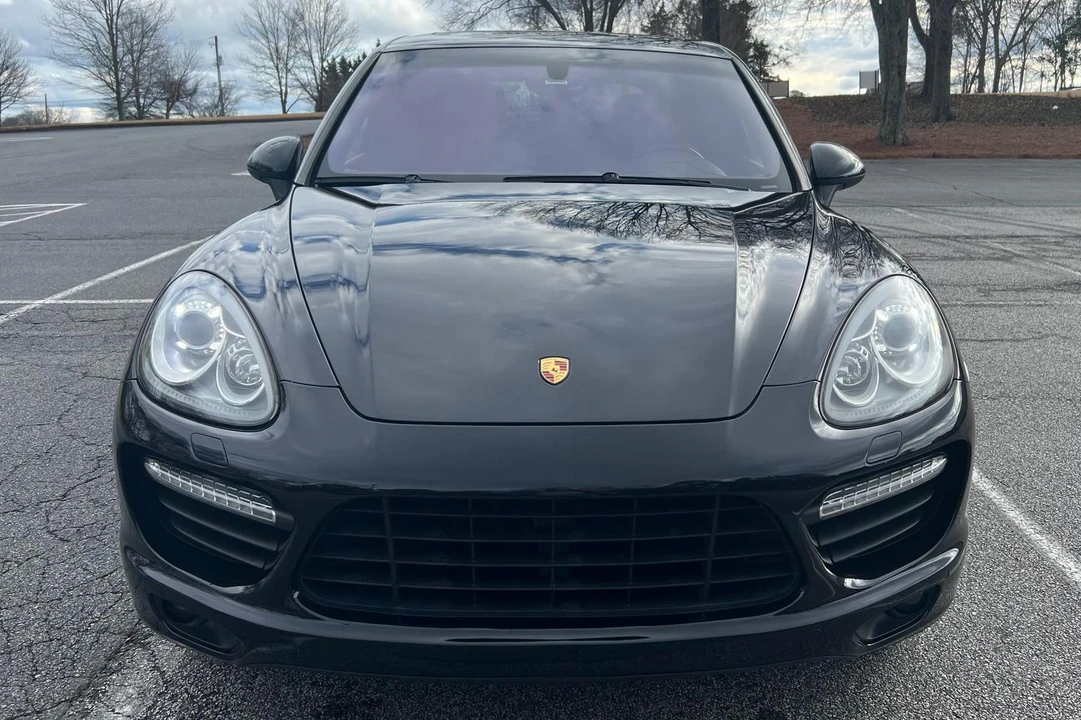 2011 Porsche 958 Cayenne Turbo - Image 2 of 30