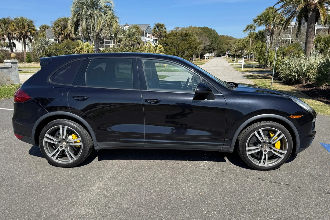 2011 Porsche 958 Cayenne Turbo - Image 3 of 31