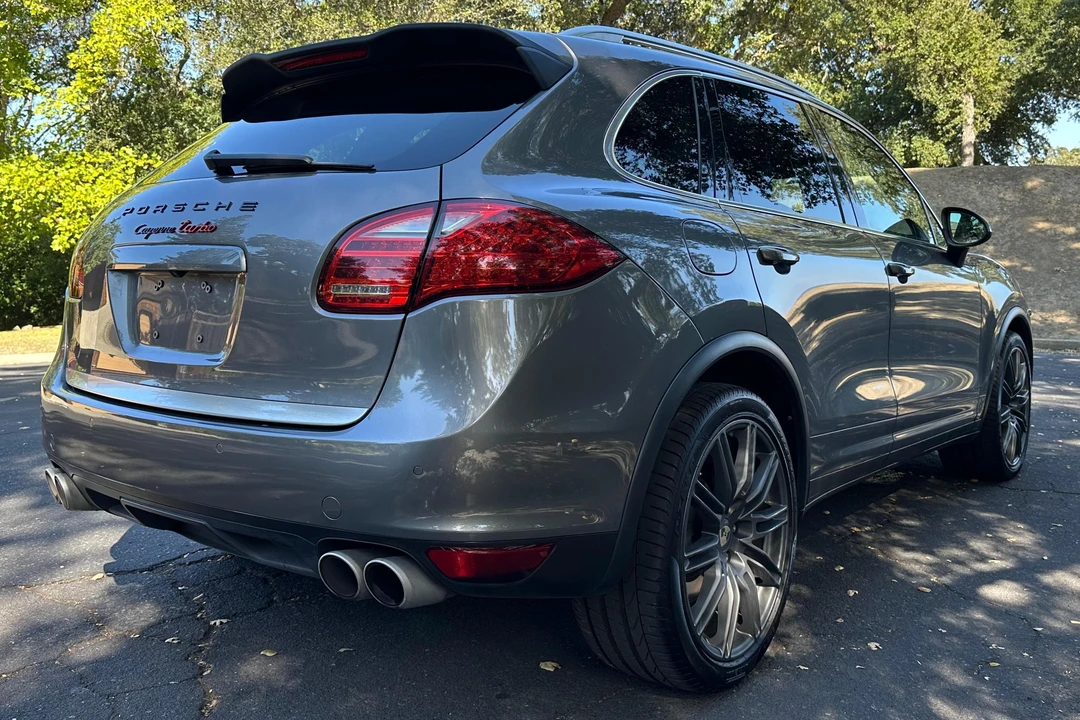 2011 Porsche 958 Cayenne Turbo - Image 4 of 31