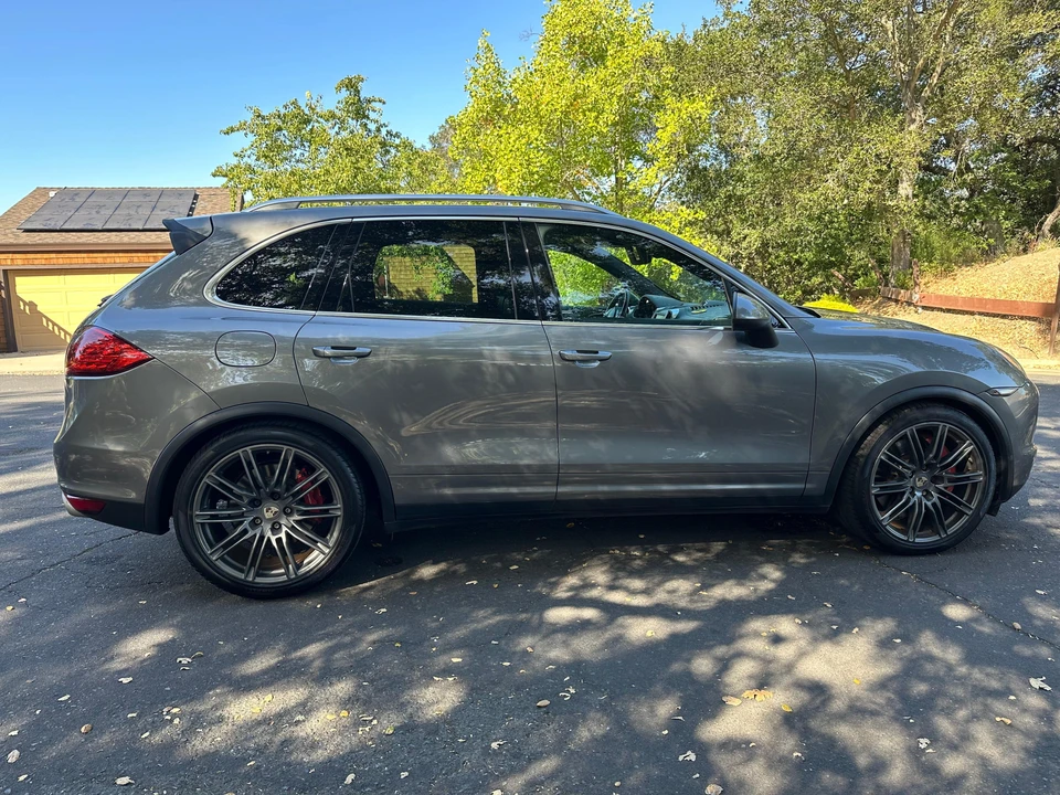 2011 Porsche 958 Cayenne Turbo - Image 16 of 31