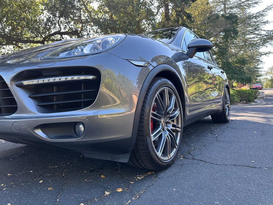 2011 Porsche 958 Cayenne Turbo - Image 29 of 31