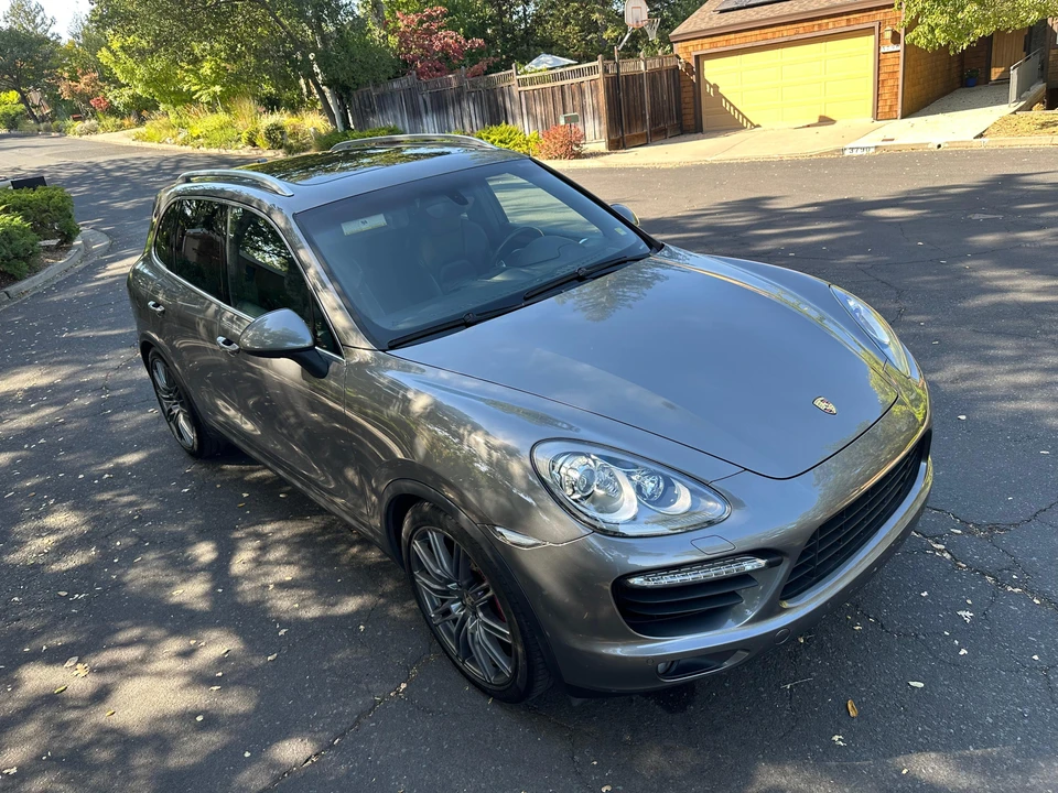 2011 Porsche 958 Cayenne Turbo - Image 17 of 31