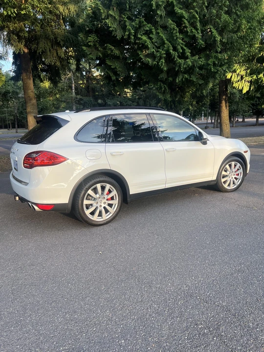 2011 Porsche 958 Cayenne Turbo - Image 13 of 31