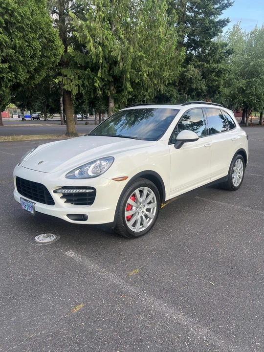 2011 Porsche 958 Cayenne Turbo - Image 2 of 31