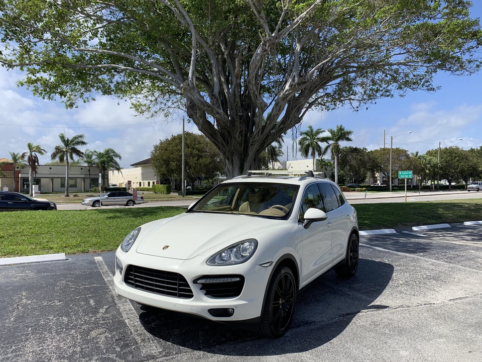 2011 Porsche 958 Cayenne Turbo - Image 6 of 31